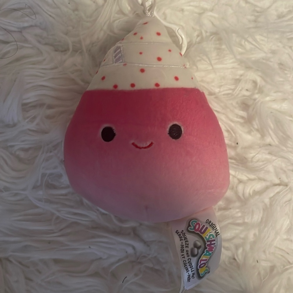 Squishmallow Cinnamon keychain